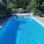Charming With Swimming Pool Semesterbostad Carnoules (Gard)